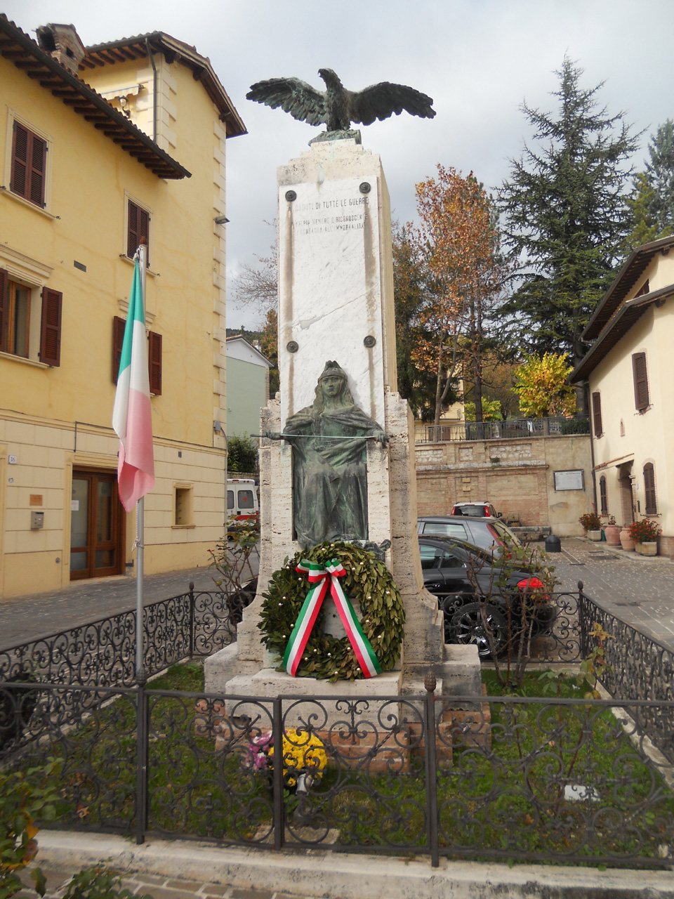 monumento ai caduti - ad obelisco (secondo quarto XX)