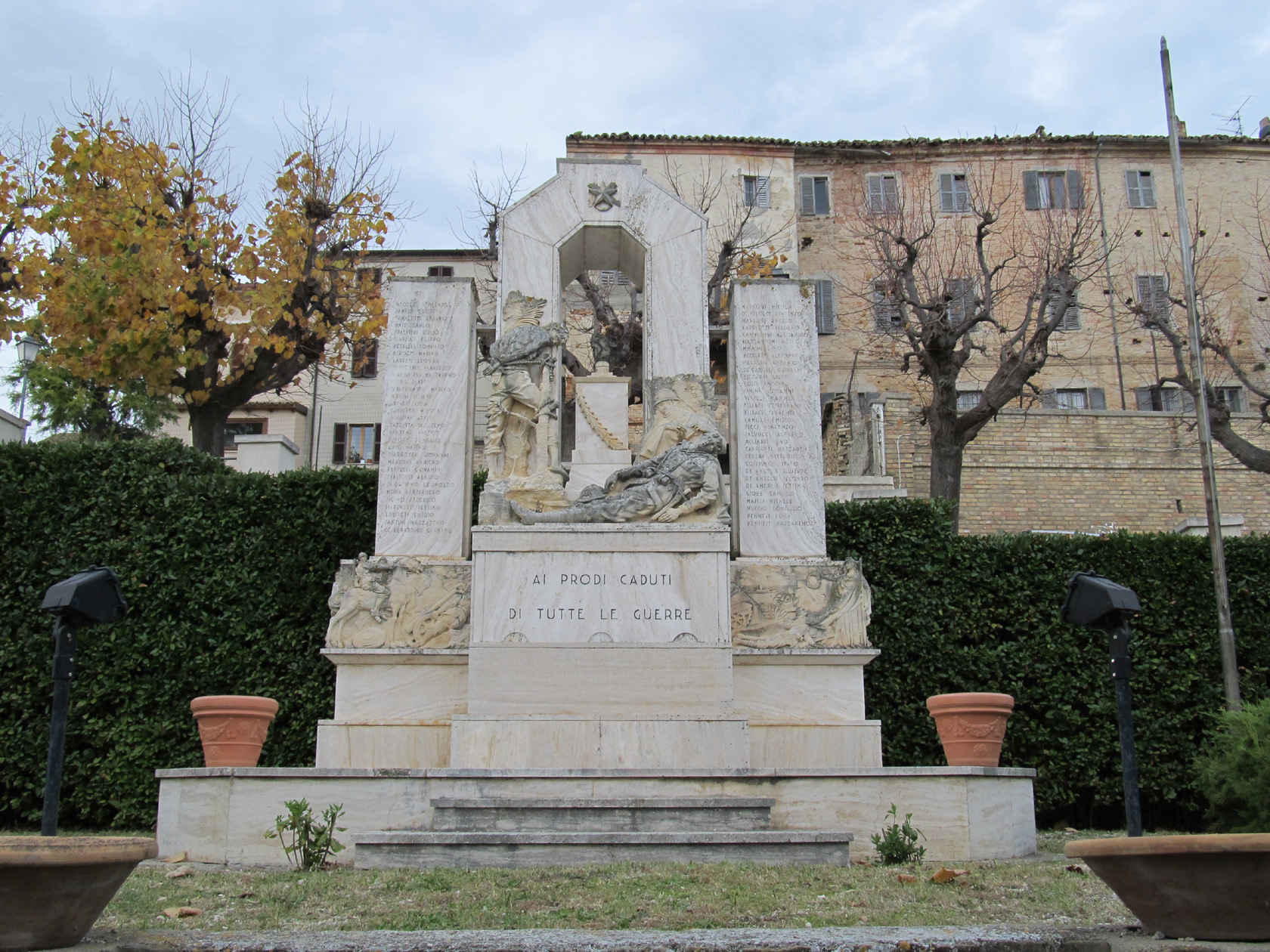 monumento ai caduti (primo quarto XX)