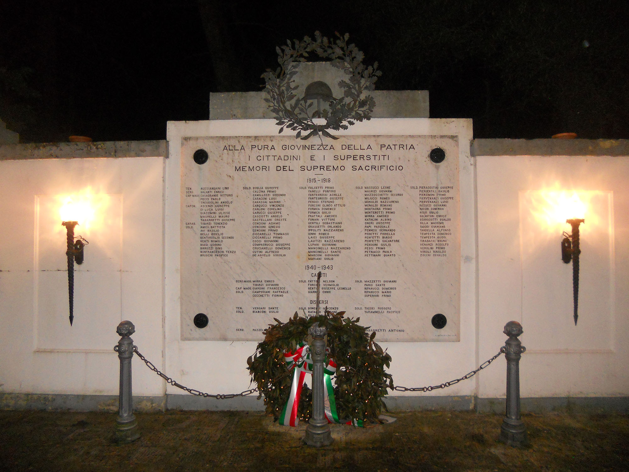 monumento ai caduti (metà XX)