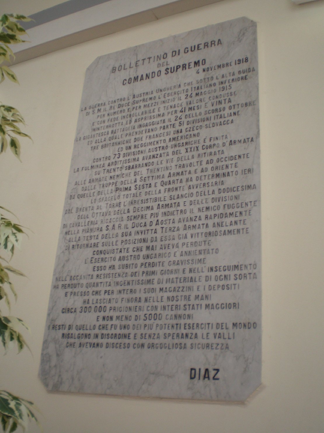 ASSENTE (lapide celebrativa) - ambito italiano (sec. XX)