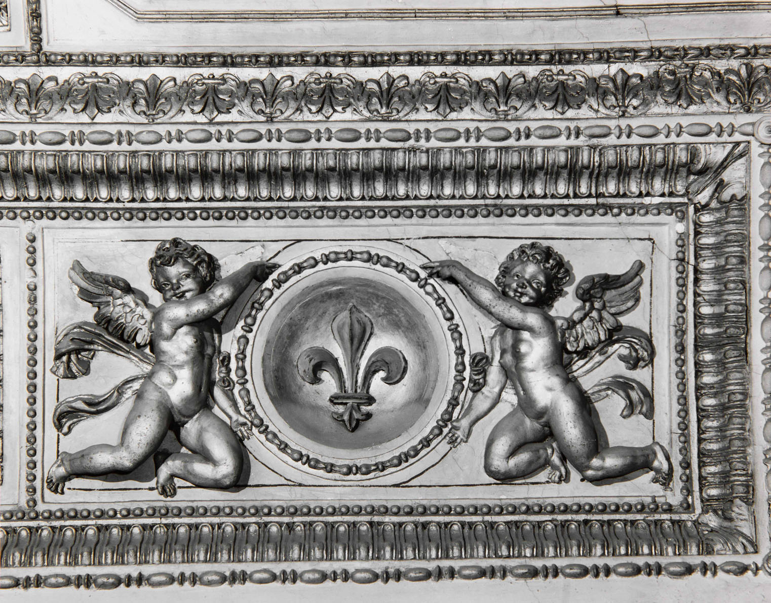 Giglio farnesiano (decorazione plastica) di Bonaccorsi Pietro detto Perin del Vaga (e aiuti) (sec. XVI)