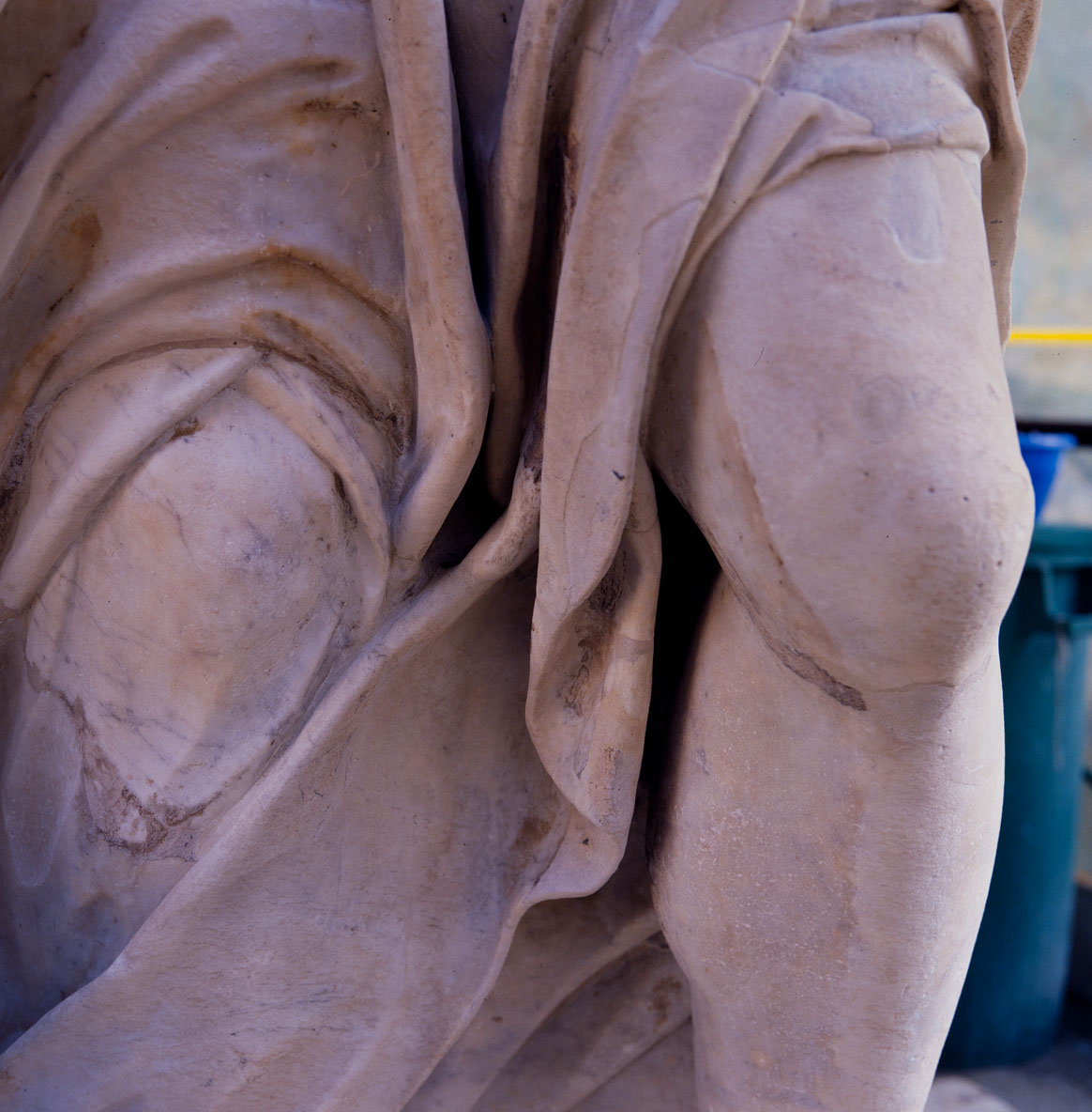 Lì Sammecalere  Statue di San Michele  - San Michele Arcangelo difendici  nella lotta custodiscici nella Grazia. Realizzo statue di San Michele in  polvere di marmo raffigurante Statua di San Michele