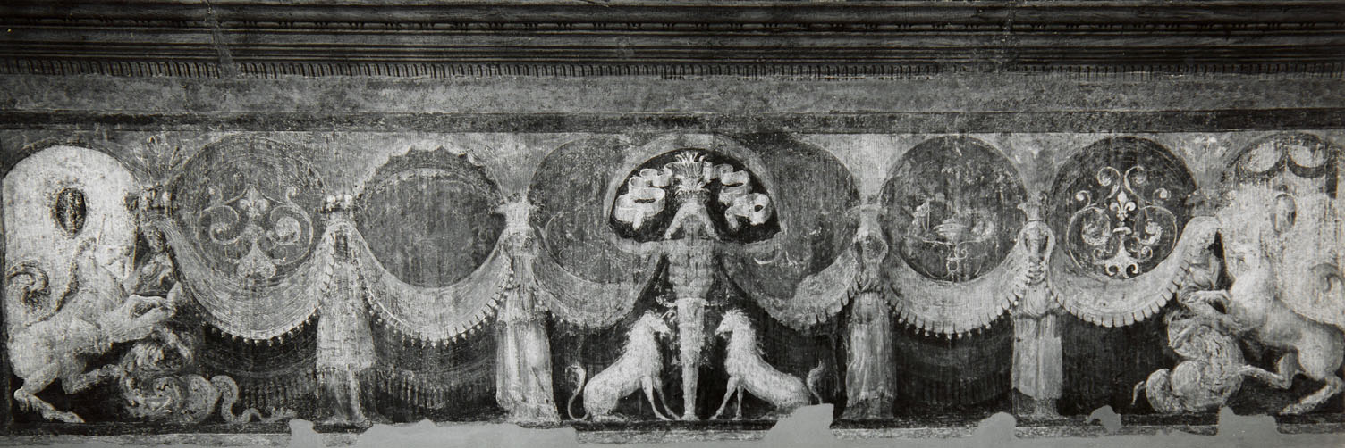 Diana efesina tra cariatidi e unicorni (dipinto murale) di Luzio Romano (e aiuti), Fontana Prospero (sec. XVI)