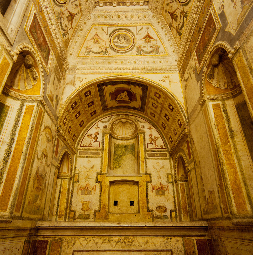 Amorini con vasi fiammeggianti (dipinto murale) di Pippi Giulio detto Giulio Romano, Giovanni da Udine detto Giovanni Ricamatore (sec. XVI)