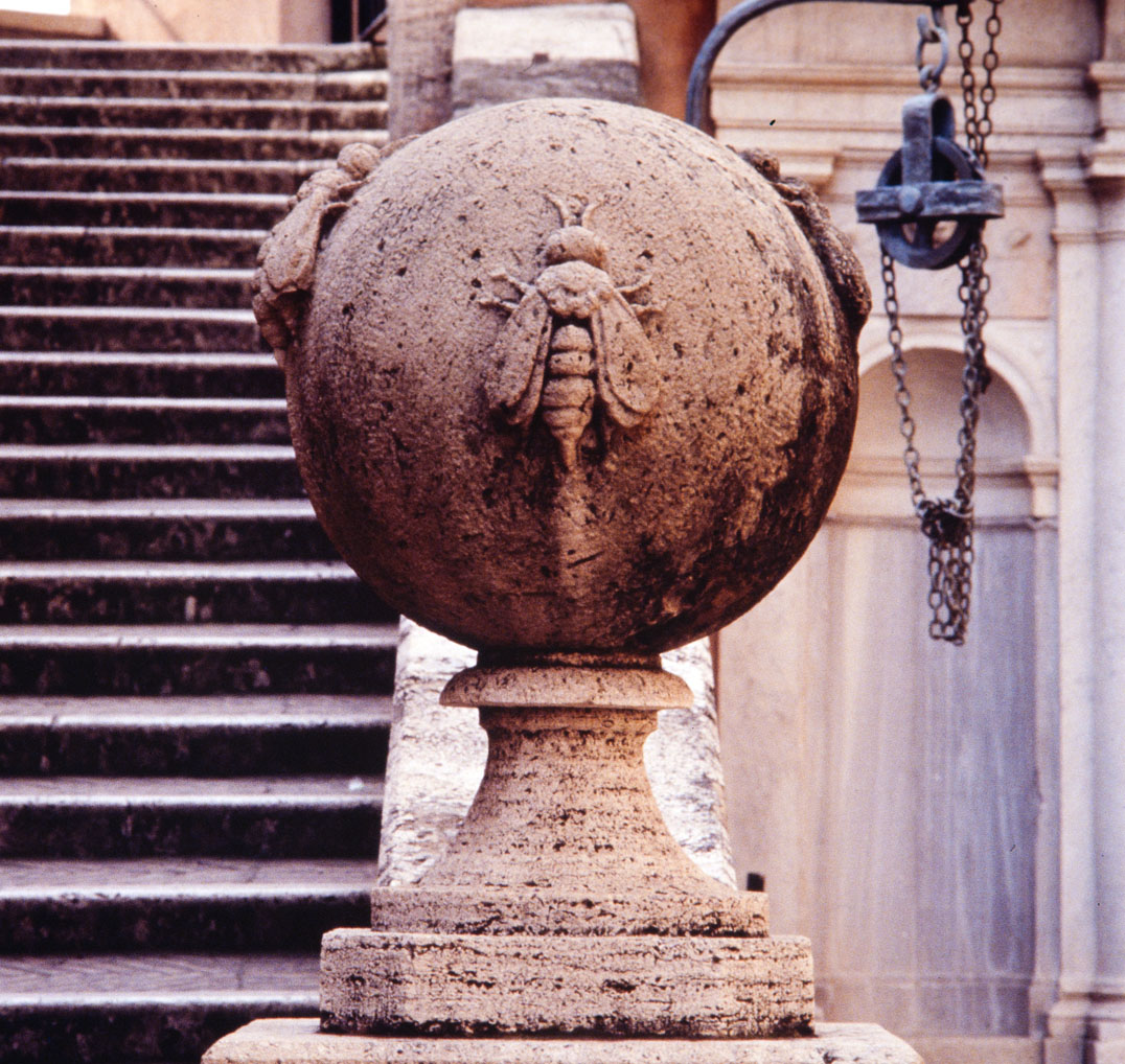 sfera con stemma Barberini (scultura, opera isolata) - ambito romano (sec. XVII)