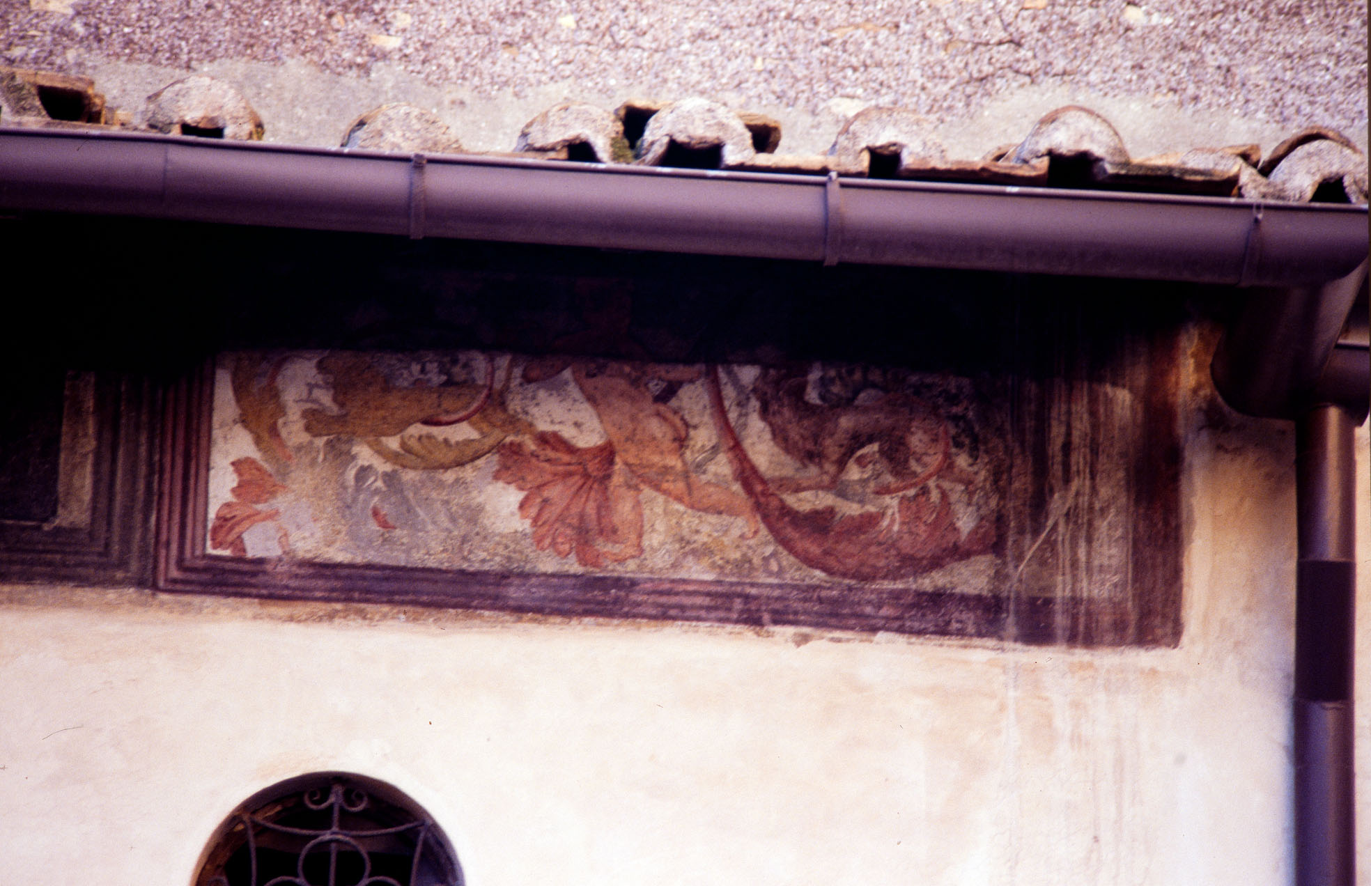 Festoni e putti (dipinto murale) di Rietti Domenico da Figline detto Zaga (sec. XVI)