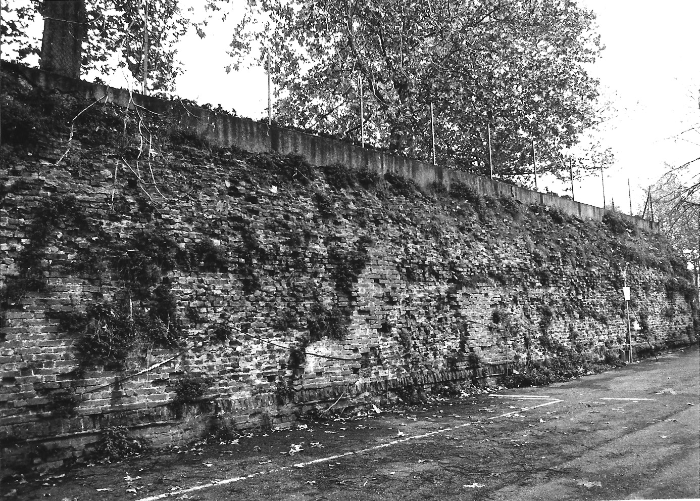 Mura rinascimentali e "passeggio pubblico": VI tratto (mura) - Piacenza (PC) 
