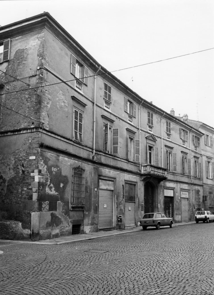 Palazzo Manfredi già Portapuglia (palazzo, nobiliare) - Piacenza (PC) 