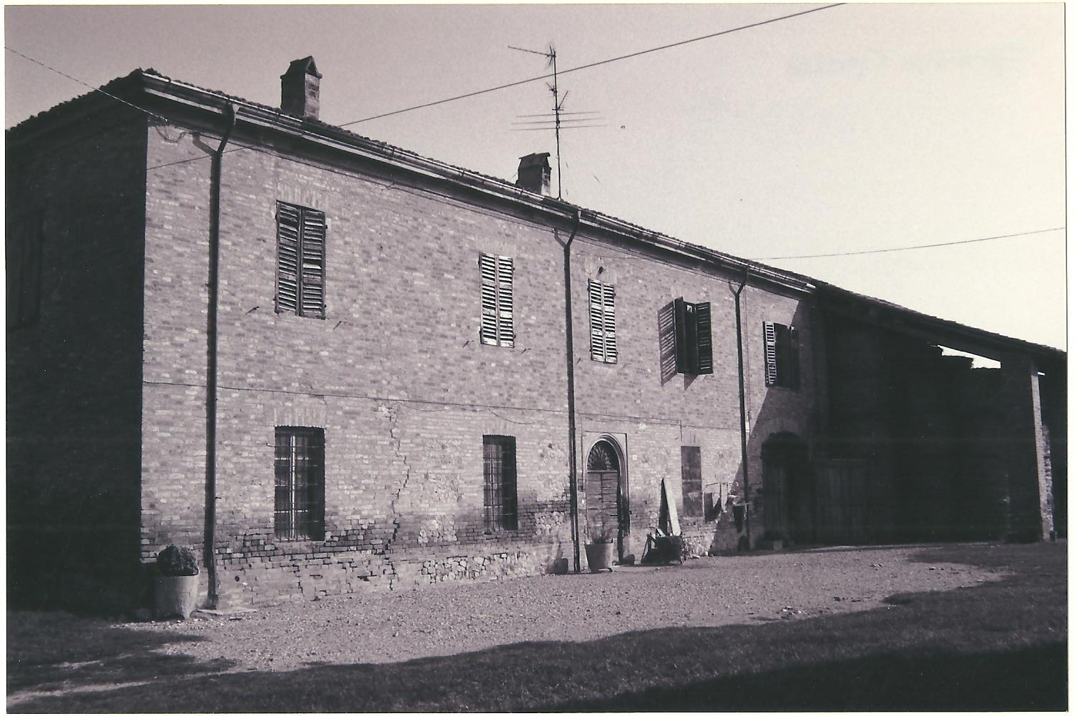 Casale Formica Grossa (casale, padronale) - Besenzone (PC) 