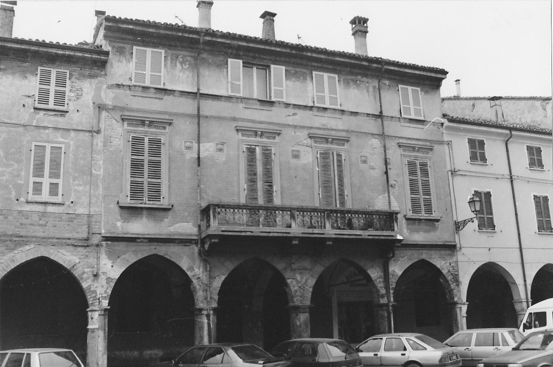 Palazzo Manfredi (casa) - Cortemaggiore (PC) 
