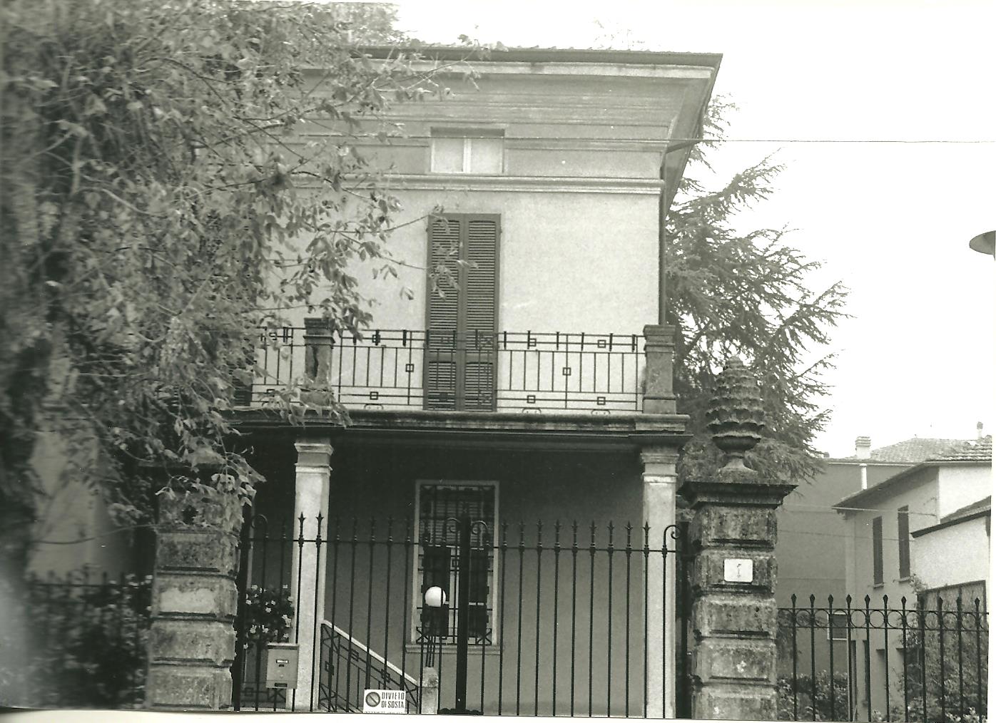 Villa di Via Vittoria 1 (villa, padronale) - Fiorenzuola d'Arda (PC) 
