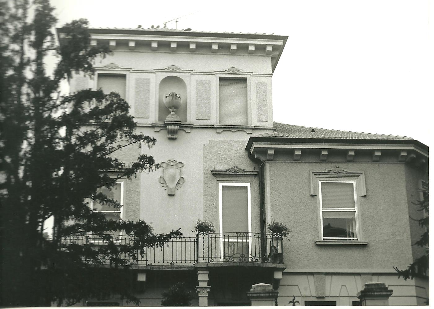 Villa di Via Scapuzzi 14 (villa, padronale) - Fiorenzuola d'Arda (PC) 