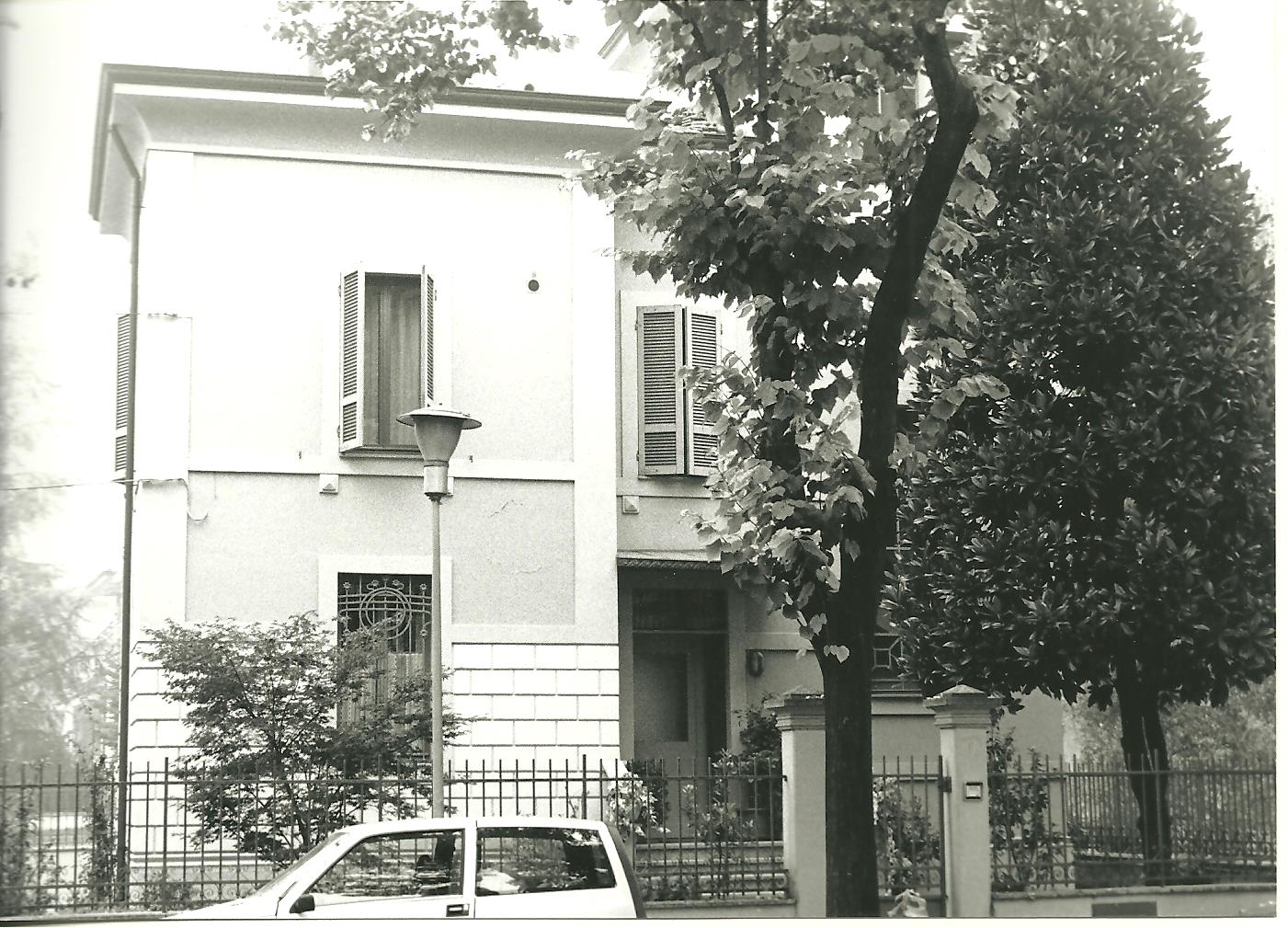 Villa di Via Battisti 8 (villa, padronale) - Fiorenzuola d'Arda (PC) 