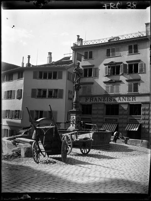 Lucerna - largo con fontana (negativo) di Rossi, Giovanni Battista (XX)
