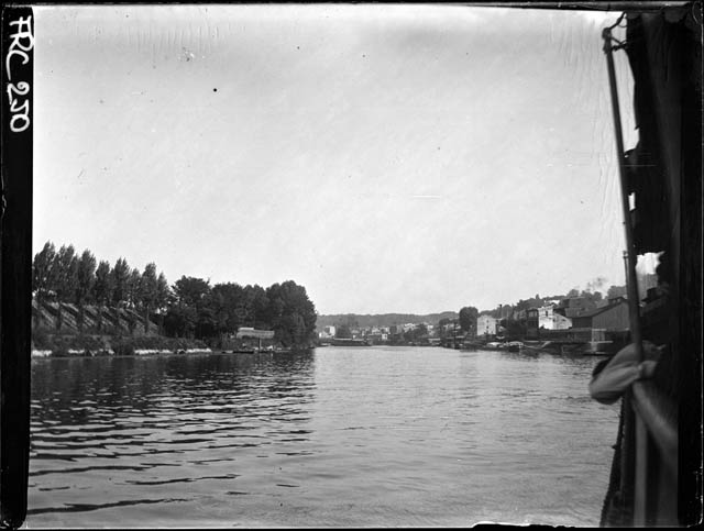 Suresnes - veduta (negativo) di Rossi, Giovanni Battista (XX)