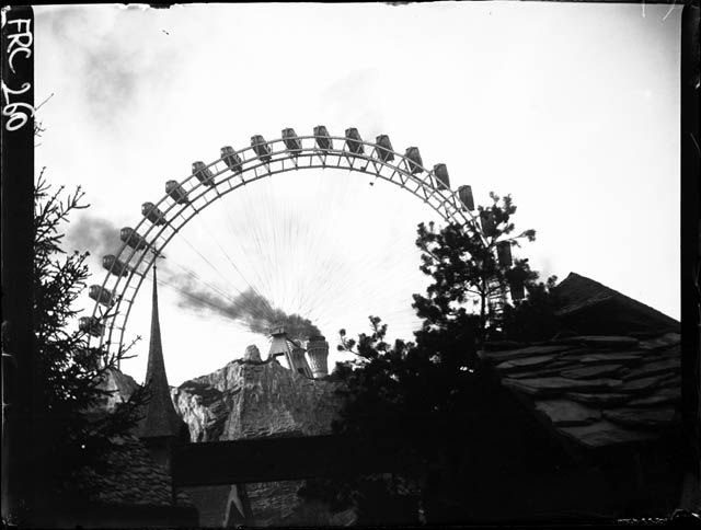 Parigi - Giardini del Trocadero - la Grande Roue (negativo) di Rossi, Giovanni Battista (XX)