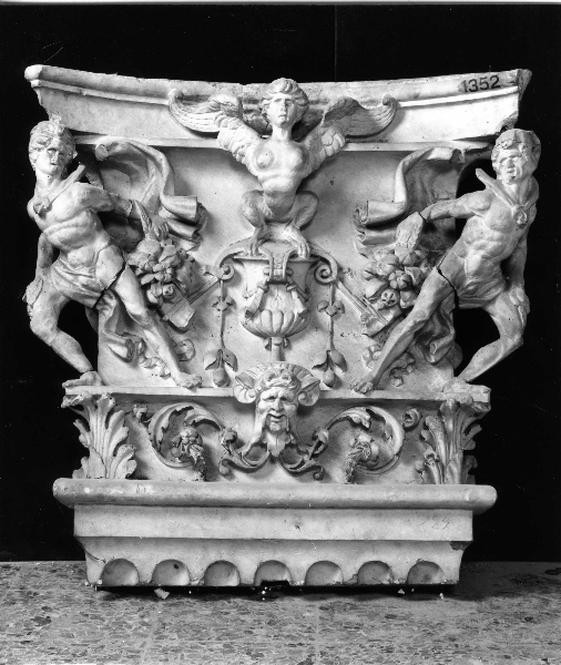 motivi decorativi con foglie di acanto, sfinge, figure di nudi virili, frutta e mascherone (calco) di Lelli Oronzio (bottega) (ultimo quarto sec. XIX)