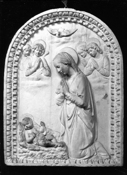 Madonna in adorazione di Gesù Bambino (calco) di Lelli Oronzio (bottega) (ultimo quarto sec. XIX)