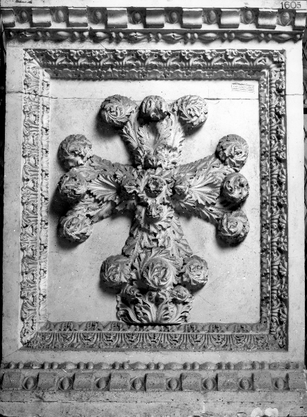 croce arborescente (calco) di Laboratorio Istituto d'arte A. Passaglia (prima metà sec. XX)