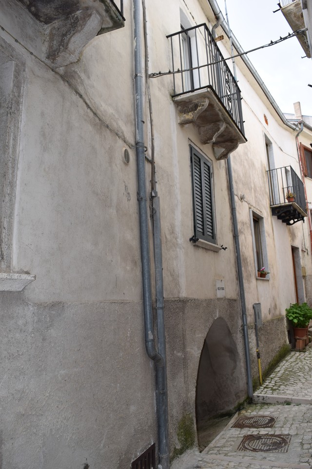 Casa Daziani (casa, a schiera, bifamiliare, con supportico) - Macchia d'Isernia (IS) 