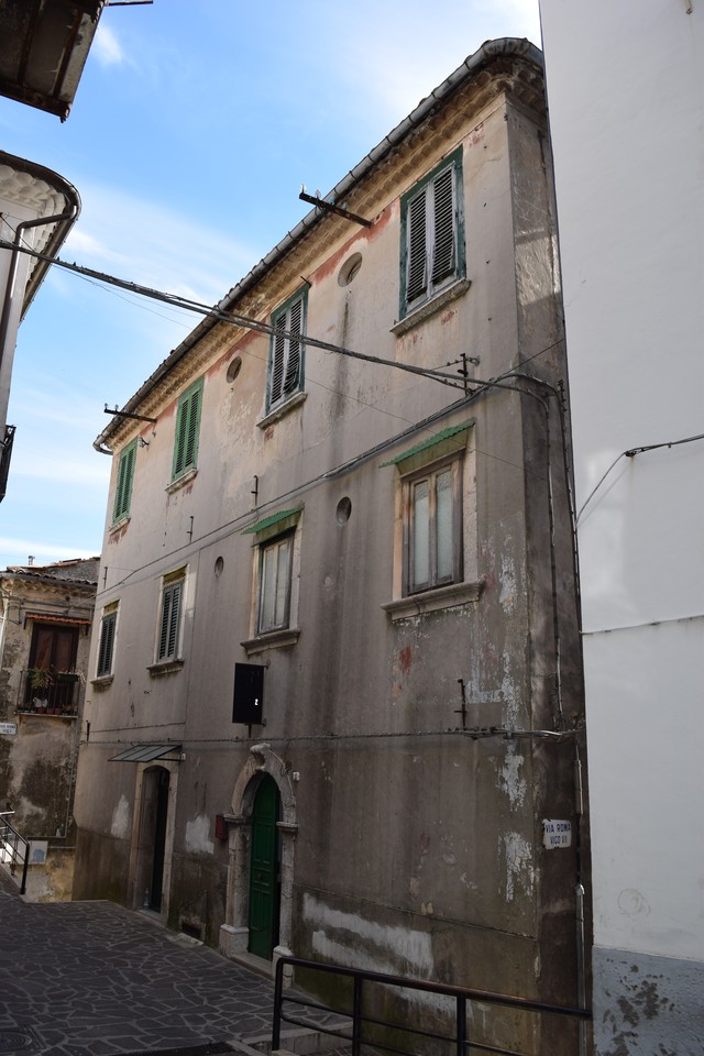 Palazzo De Filippis (palazzo, bifamiliare) - Roccamandolfi (IS) 