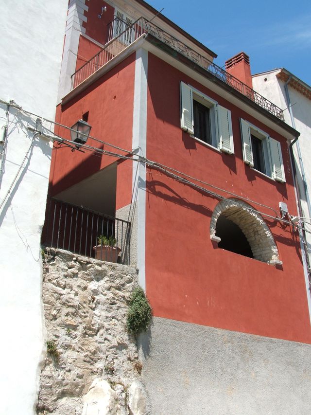 Case Tortola-Franceschelli (complesso di edifici, con passaggio voltato, bifamiliare) - Miranda (IS) 