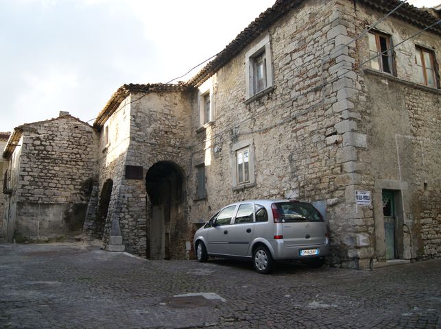 Palazzo Iafigliola-Perrotta e supportico (palazzo, borghese, plurifamiliare) - Gildone (CB) 