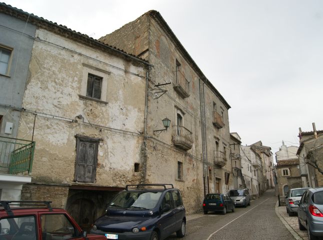 palazzo, plurifamiliare - Gambatesa (CB) 