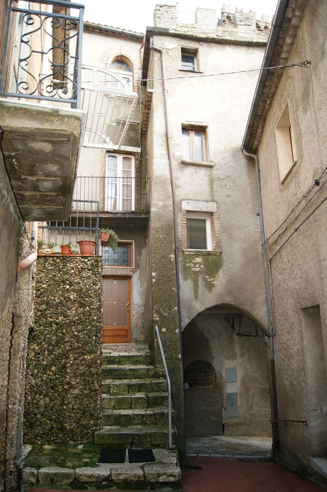 Casa Testa-D'Amico e Porta Maggiore (palazzo, plurifamiliare, con porta urbica) - Jelsi (CB) 