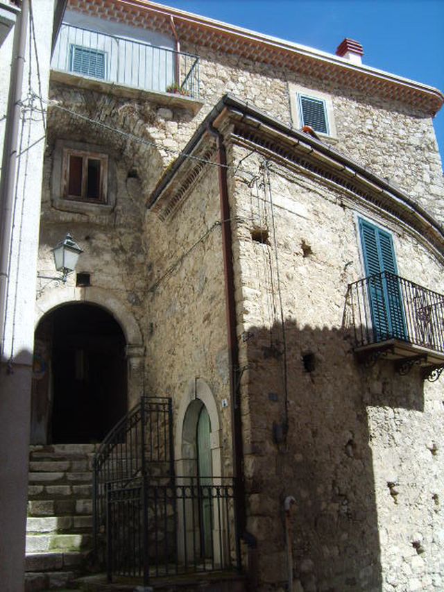 palazzo, plurifamiliare - Bagnoli del Trigno (IS) 