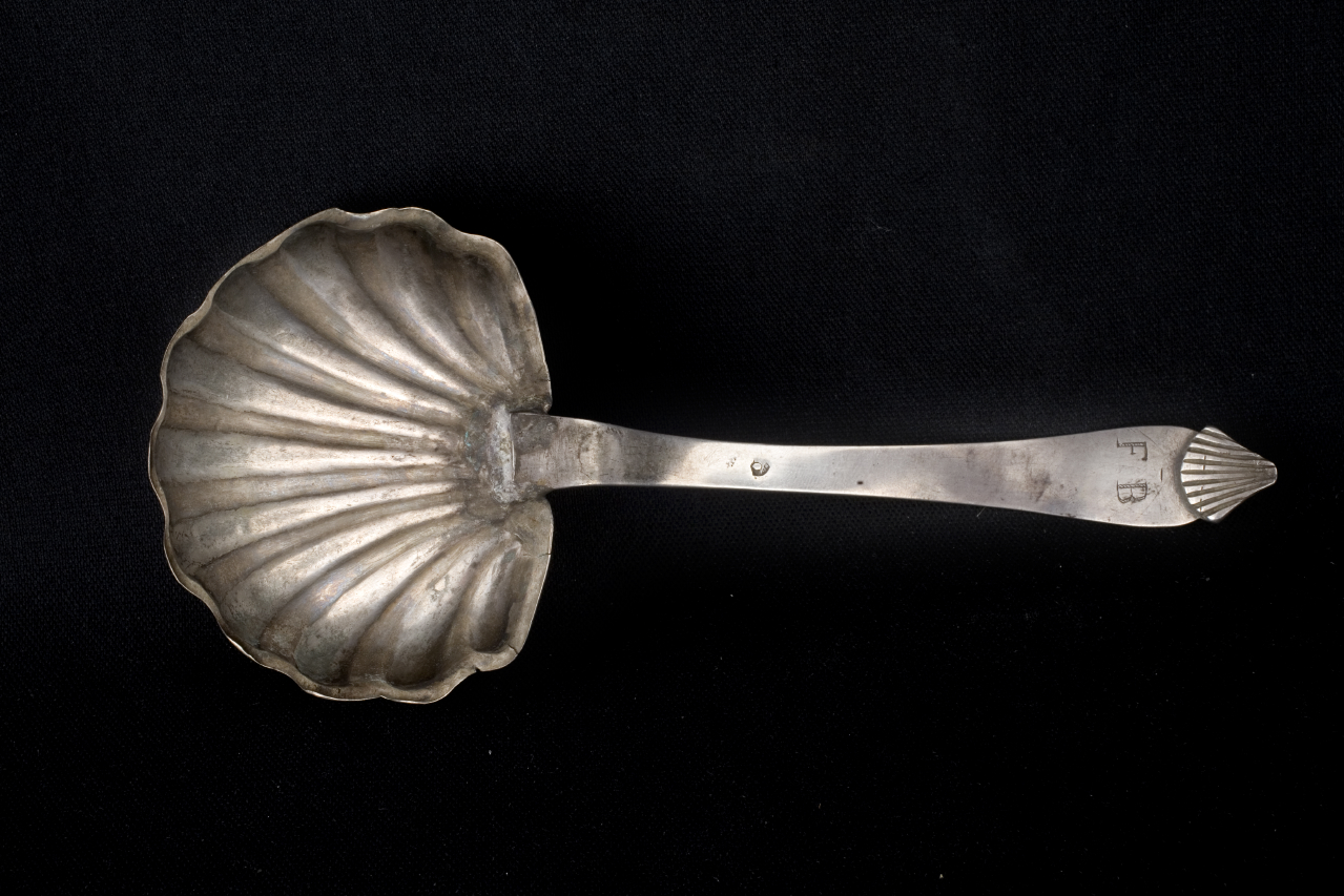 cucchiaio battesimale - bottega romana (XIX)