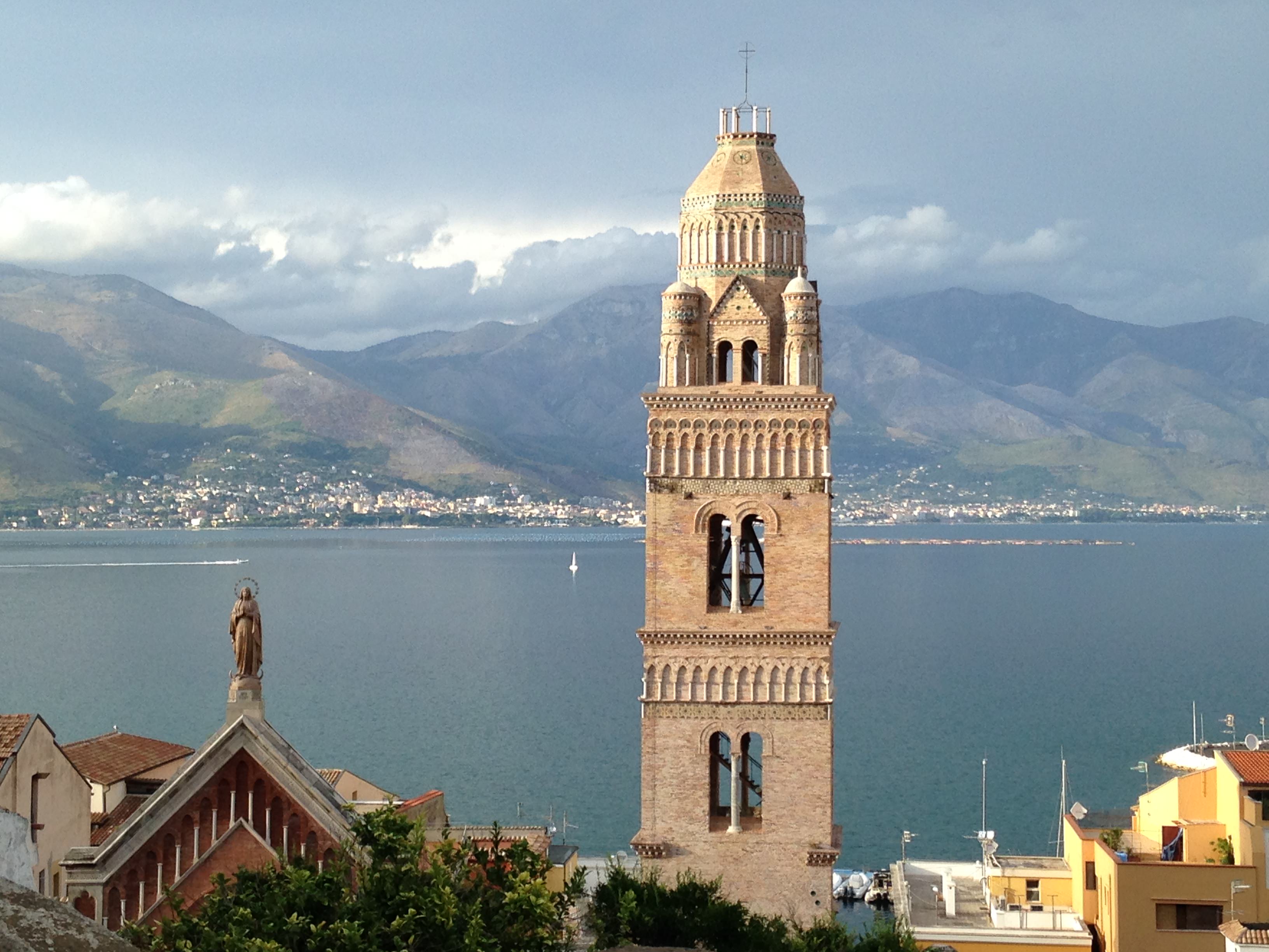 della Cattedrale Maria Santissima Assunta in Cielo già Santa Maria del Parco a Gaeta (campanile, di tipo romanico) - Gaeta (LT) 