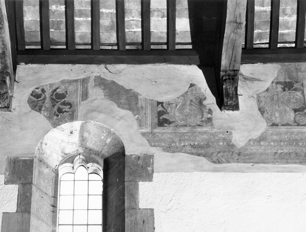 motivi decorativi a girali vegetali (dipinto, frammento) - ambito viterbese (sec. XVI)