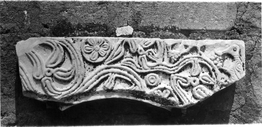 pluteo, frammento - ambito laziale (sec. VIII)