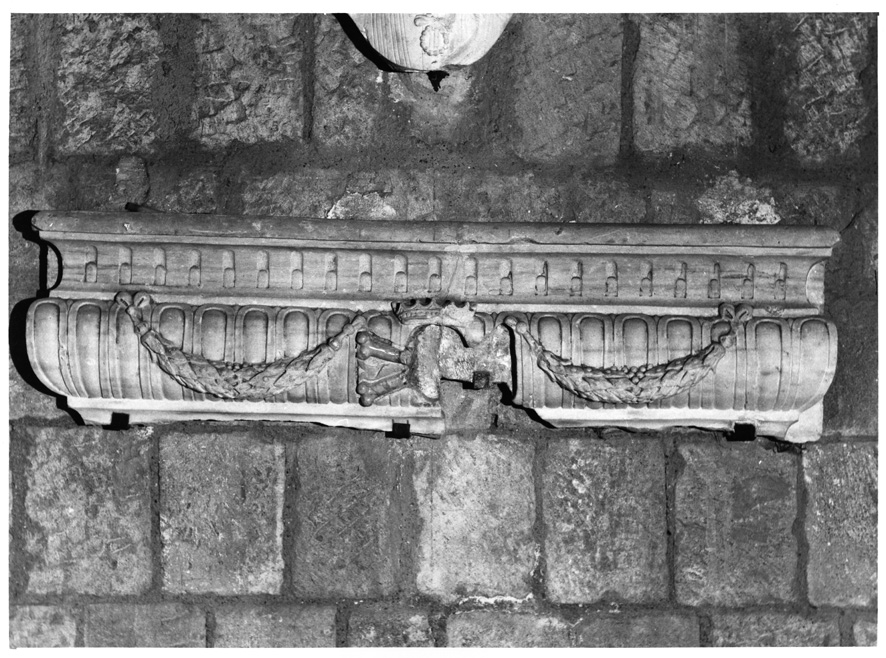 trabeazione, frammento - ambito viterbese (sec. XVII)