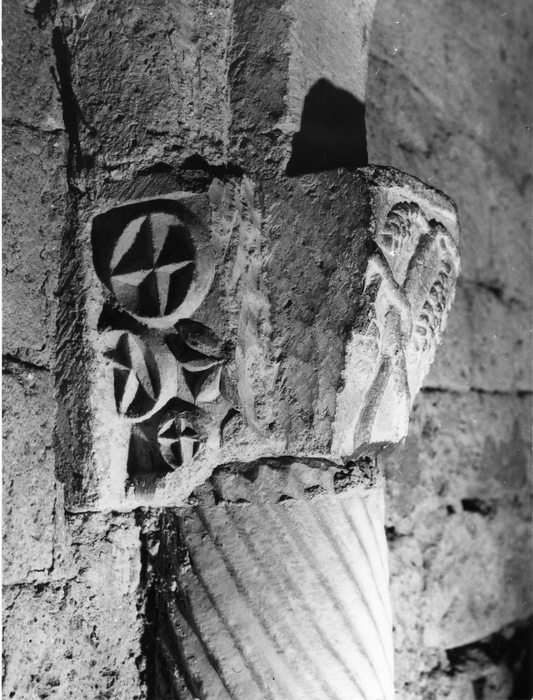 semicapitello - ambito umbro-laziale (sec. XII)