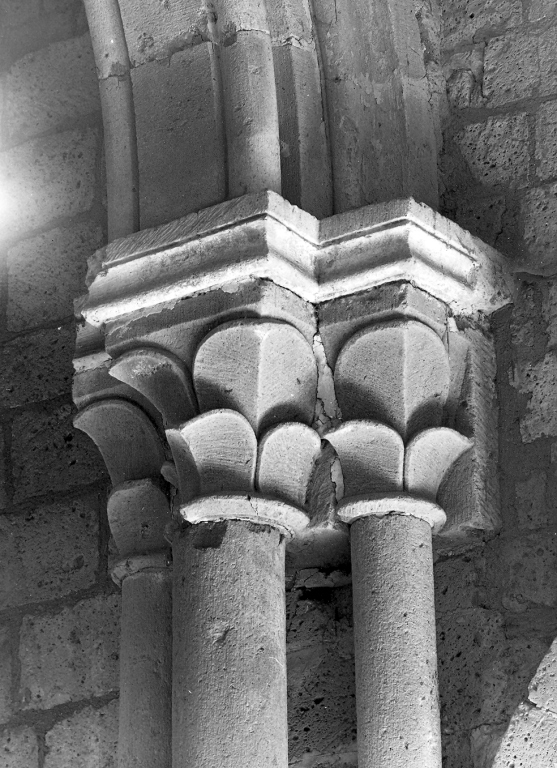 capitello di pilastro - ambito laziale (sec. XIII)