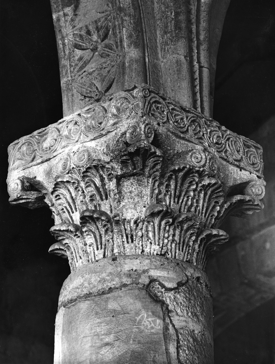 colonna, complesso decorativo - ambito lombardo (sec. XII)