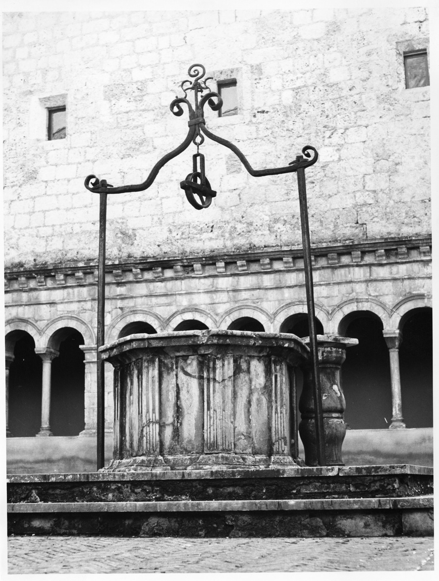 puteale - ambito laziale (seconda metà sec. XVI)