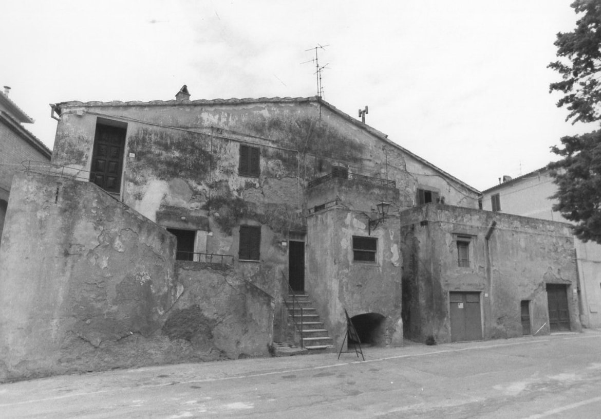 CASA PLURIFAMILIARE IN CORSO GARIBALDI (casa, plurifamiliare) - Magliano in Toscana (GR) 