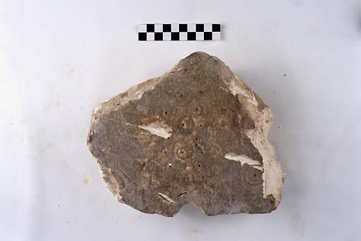 STELE/frammento - produzione daunia (sec. VII a.C)