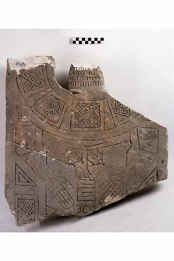 STELE, Nava, tipo IV - produzione daunia (secc. VI/ V a.C)