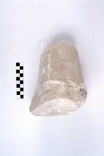 STELE/frammento - produzione daunia (sec. VII a.C)