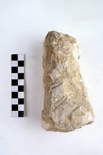 STELE/frammento - produzione daunia (secc. VII/ V a.C)