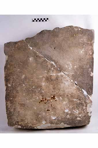 STELE/frammento - produzione daunia (secc. VII/ V a.C)