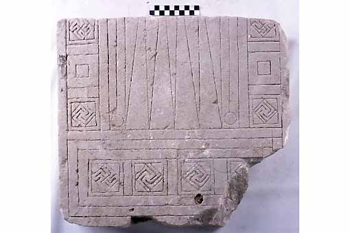 STELE/frammento, Nava, tipo IV - produzione daunia (secc. VI/ V a.C)