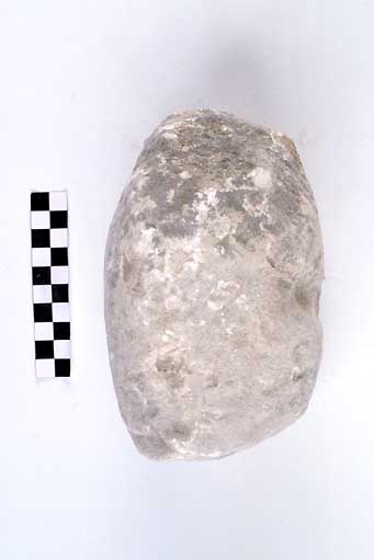 TESTA DI STELE, Nava, teste aniconiche, tipo I - produzione daunia (secc. VII/ V a.C)