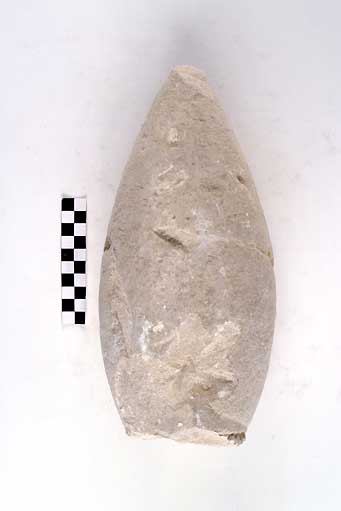 TESTA DI STELE, Nava, teste aniconiche, tipo I - produzione daunia (secc. VII/ V a.C)