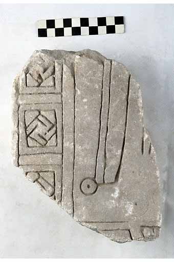 STELE/frammento, Nava, tipo III - produzione daunia (meta' sec. VI a.C)