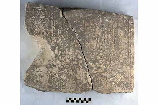 STELE/frammento, Nava, tipo III - produzione daunia (meta' sec. VI a.C)